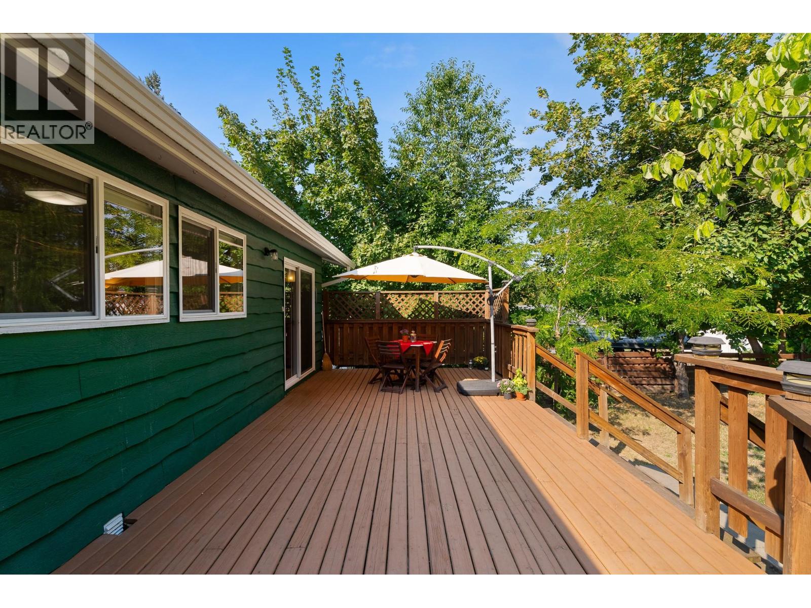 Photo 4 of 490 6 Street Se, Salmon Arm BC