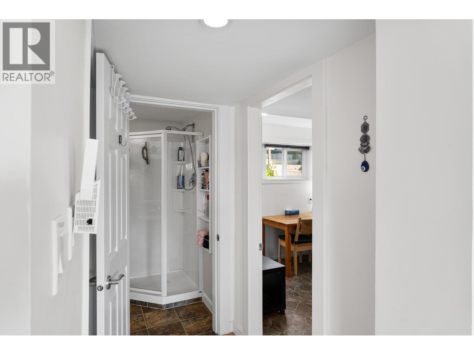 Photo 40 of 490 6 Street Se, Salmon Arm BC