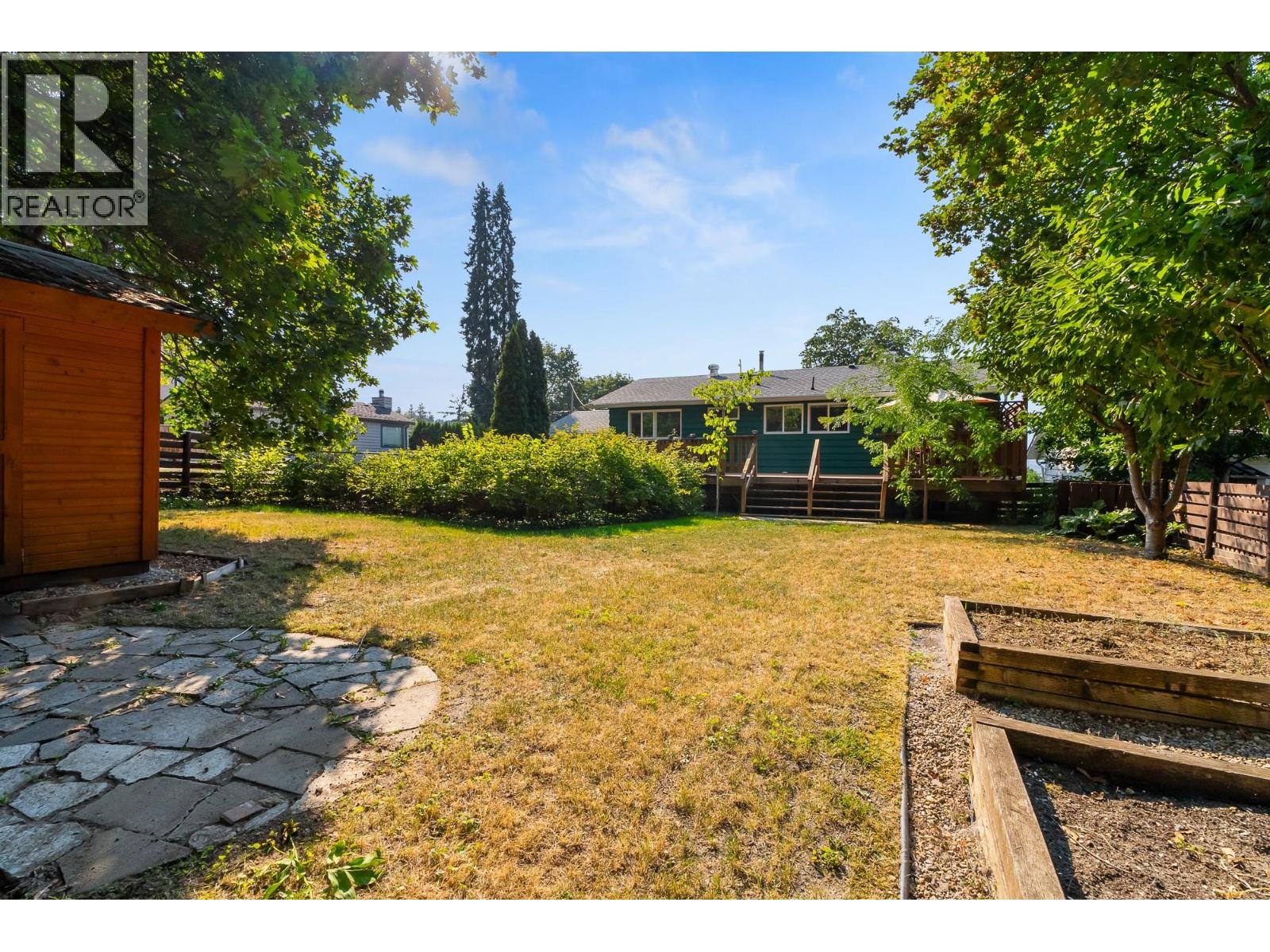 Photo 5 of 490 6 Street Se, Salmon Arm BC