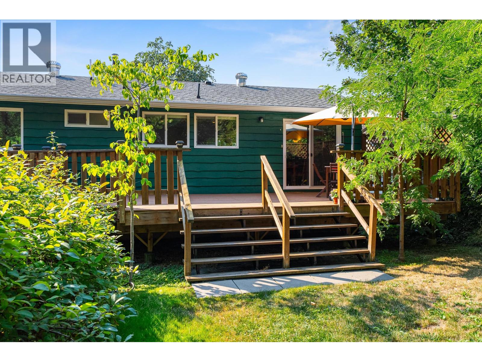 Photo 9 of 490 6 Street Se, Salmon Arm BC