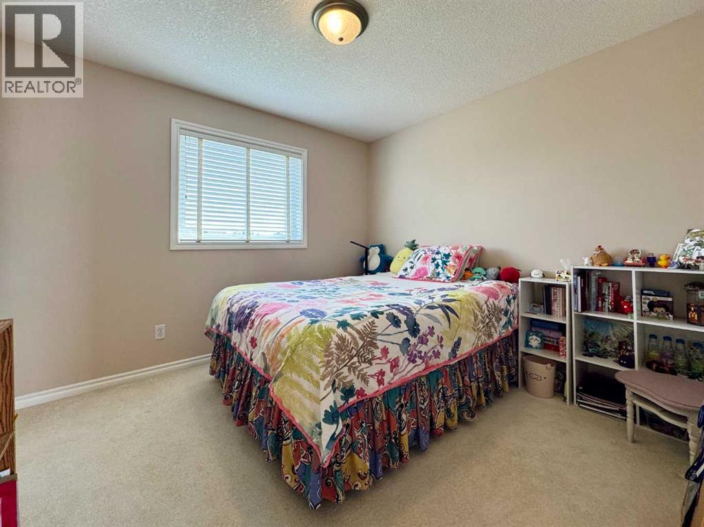 Photo 30 of 225 Cougar Way N, Lethbridge AB