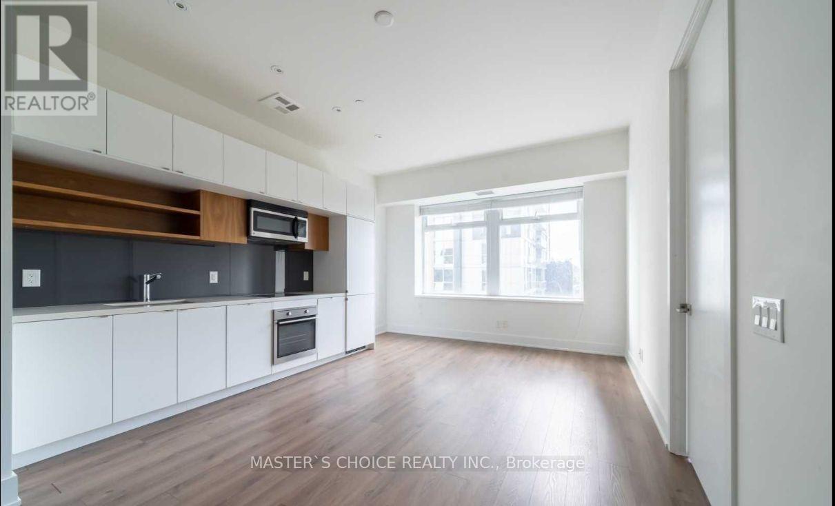 Photo 8 of 409 111 St Clair Avenue W, Toronto ON