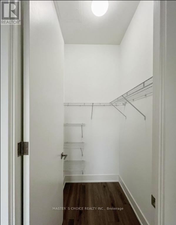 Photo 15 of 409 111 St Clair Avenue W, Toronto ON