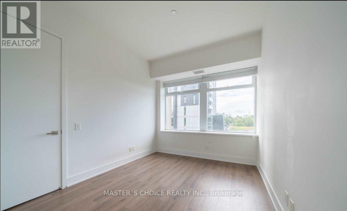 Photo 13 of 409 111 St Clair Avenue W, Toronto ON
