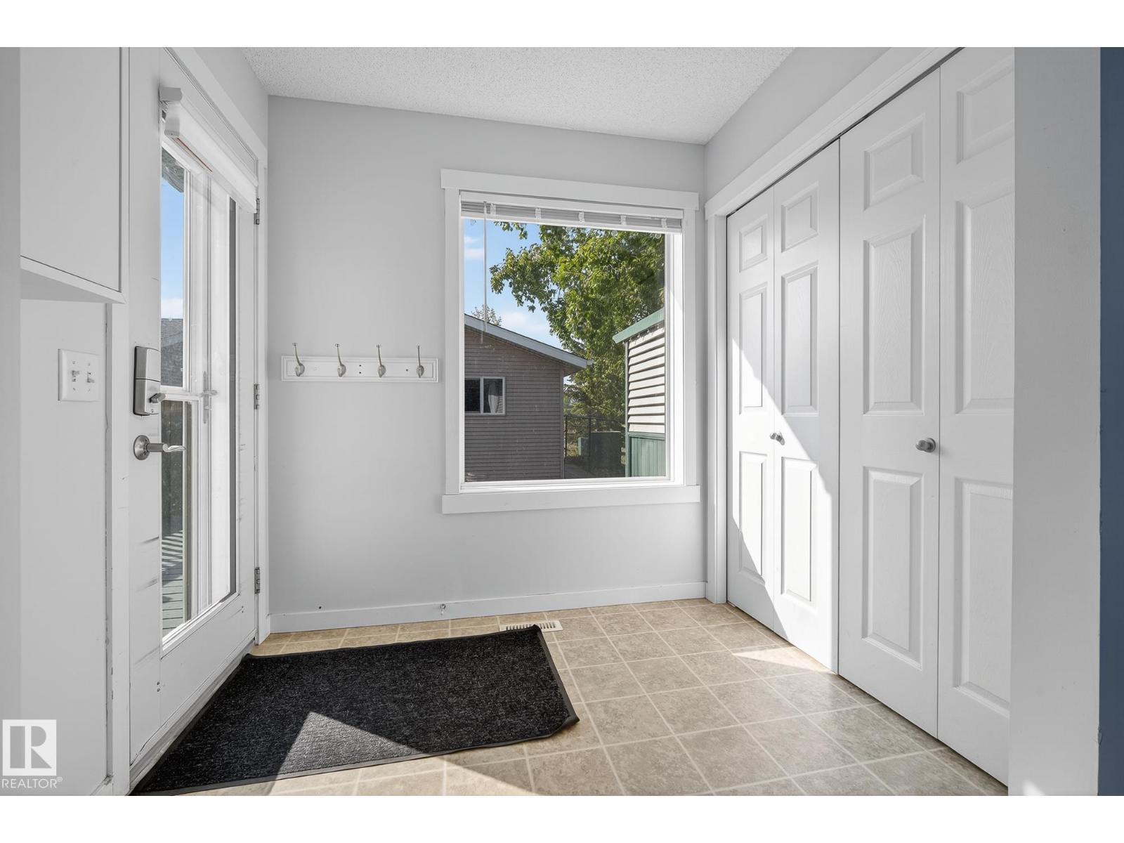 Photo 13 of 100 Bothwell Pl, Sherwood Park AB