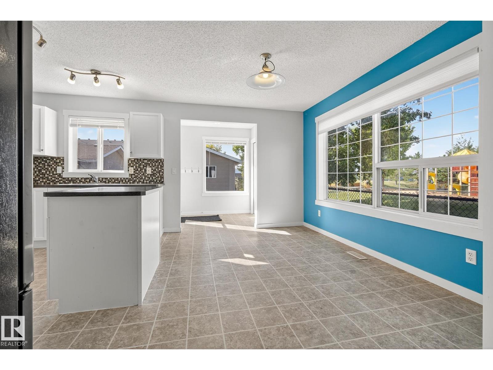 Photo 6 of 100 Bothwell Pl, Sherwood Park AB