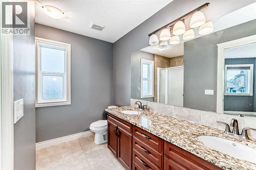 Photo 17 of 228 Kingston Way Se, Airdrie AB