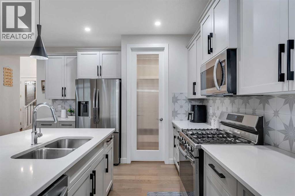 Photo 9 of 110 Waterford Road, Chestermere AB