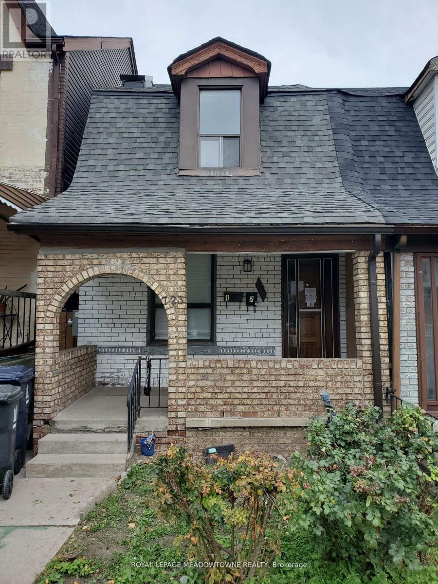 Photo 1 of 1 723 Dufferin Street, Toronto ON