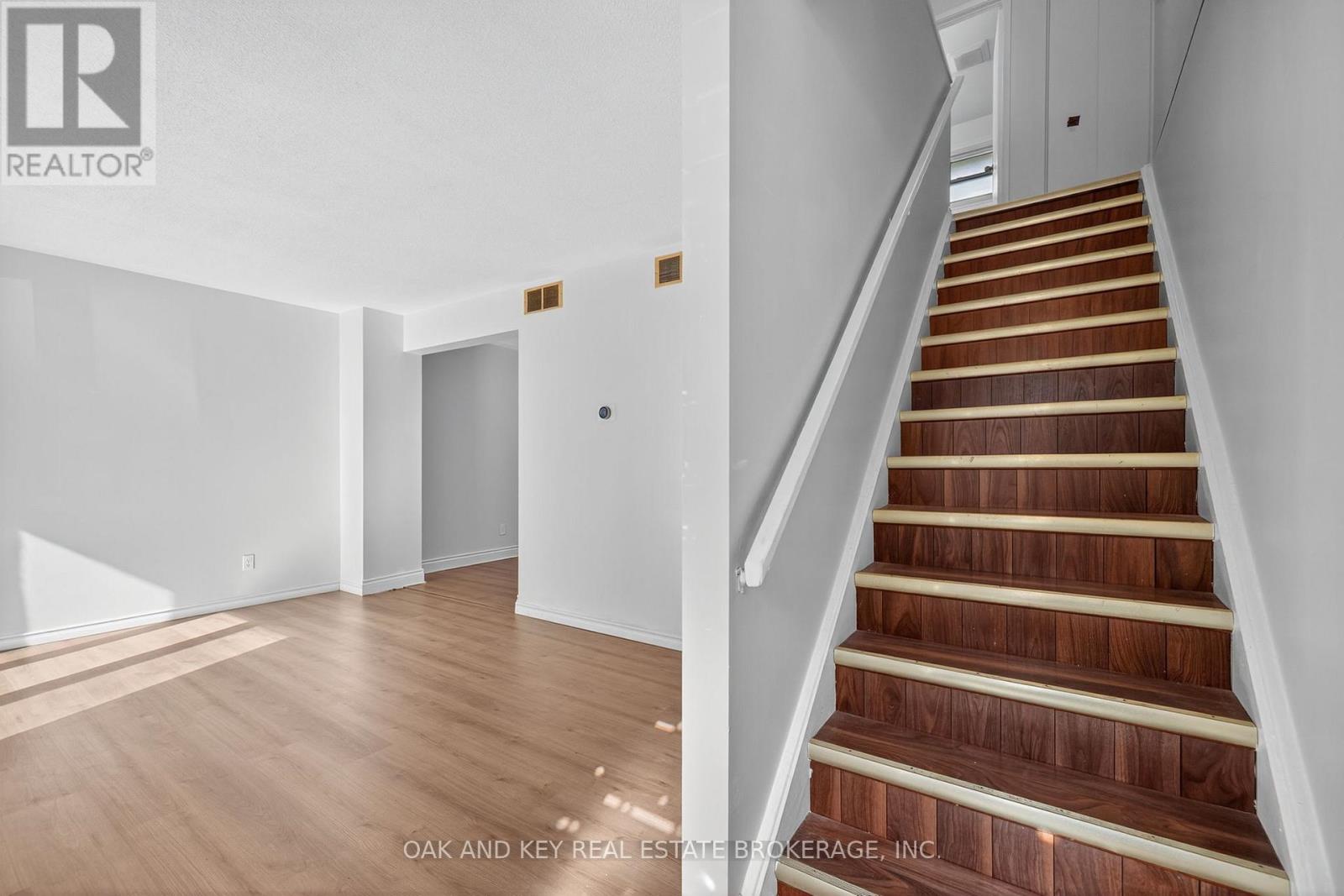 Photo 5 of 800 Monsarrat Avenue, London East ON