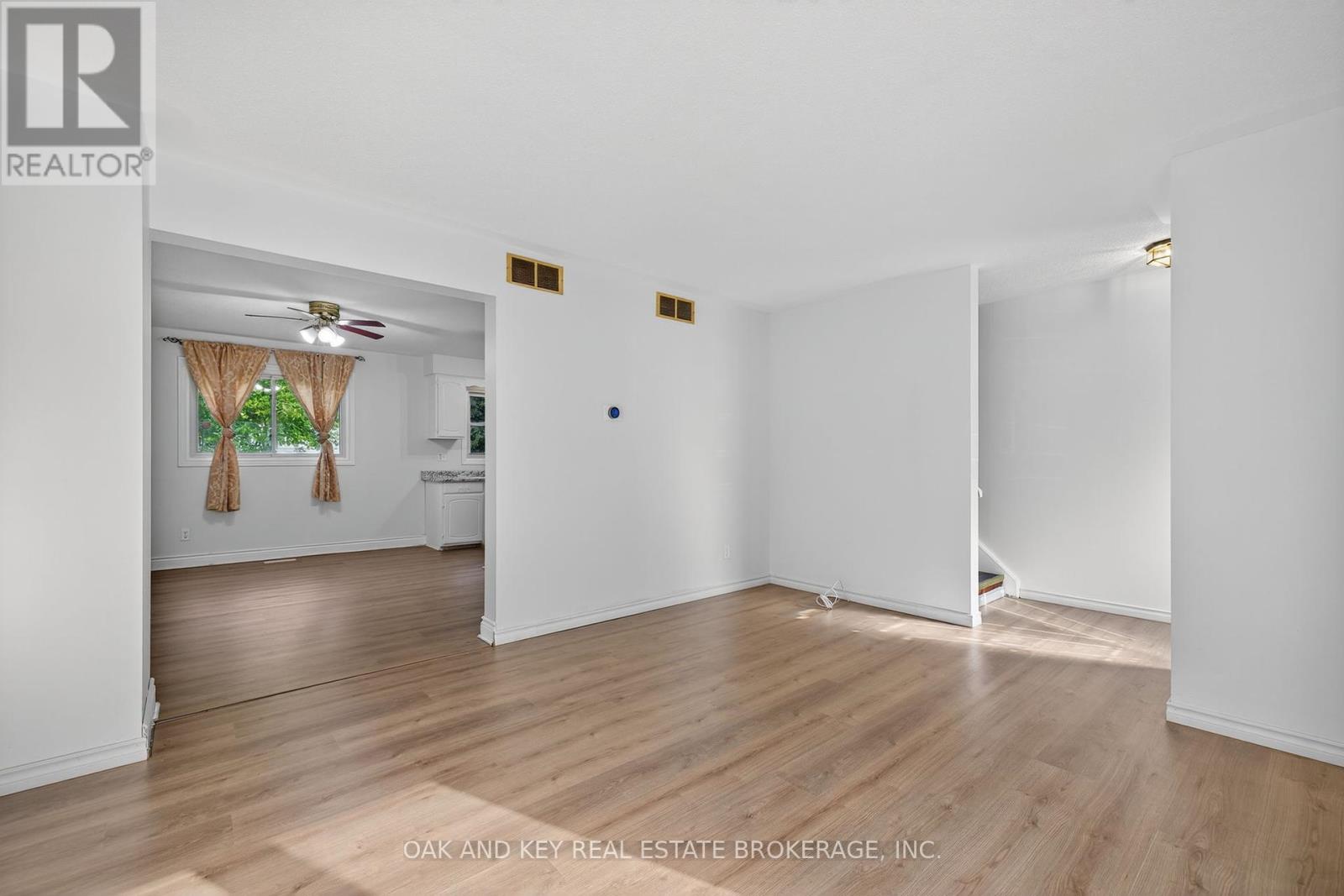 Photo 6 of 800 Monsarrat Avenue, London East ON