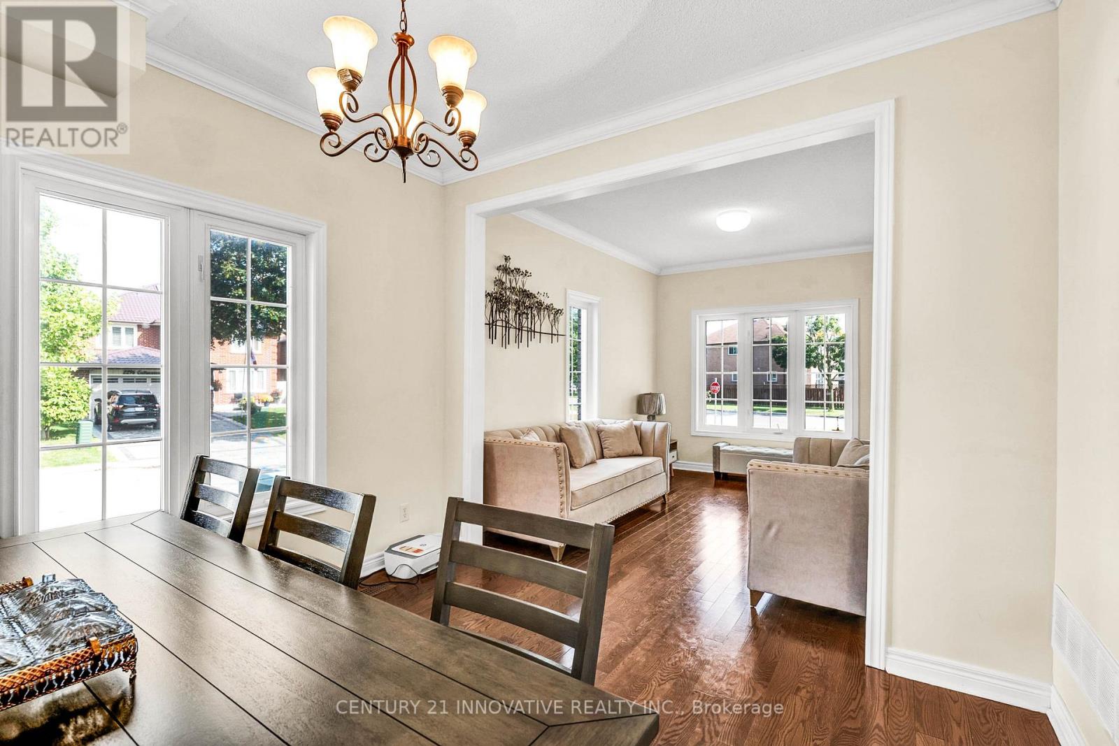 Photo 10 of 2476 Linwood Street, Pickering ON