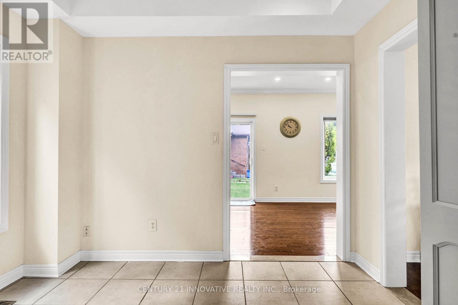 Photo 16 of 2476 Linwood Street, Pickering ON