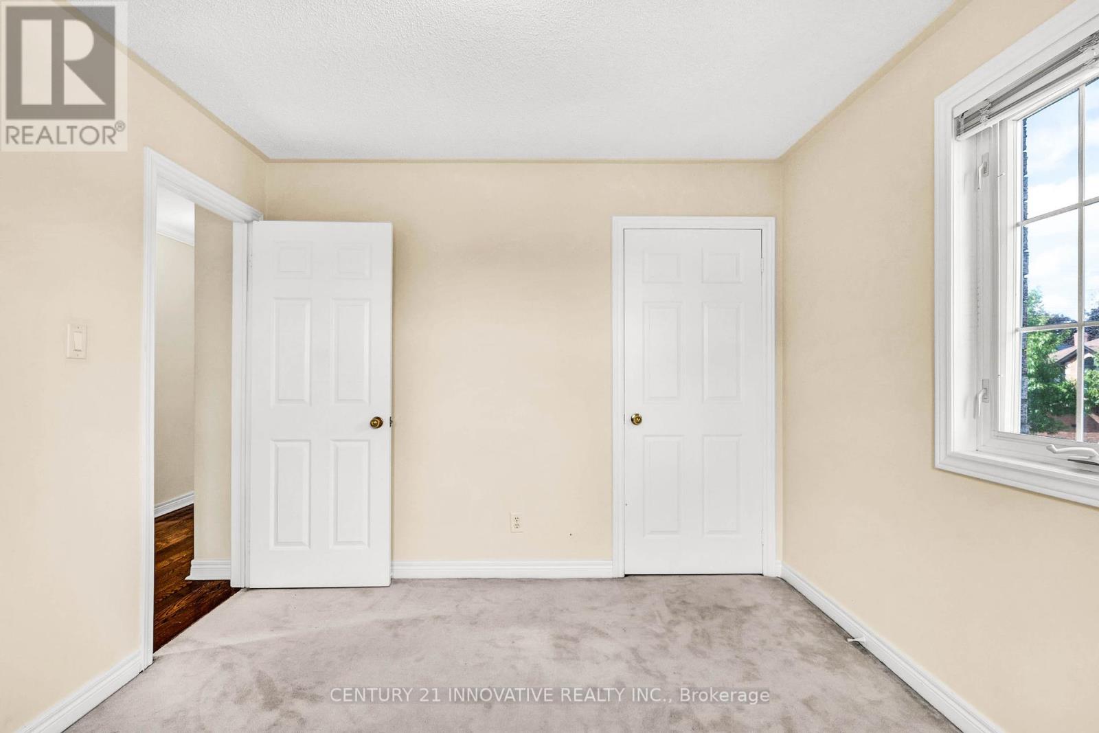 Photo 31 of 2476 Linwood Street, Pickering ON