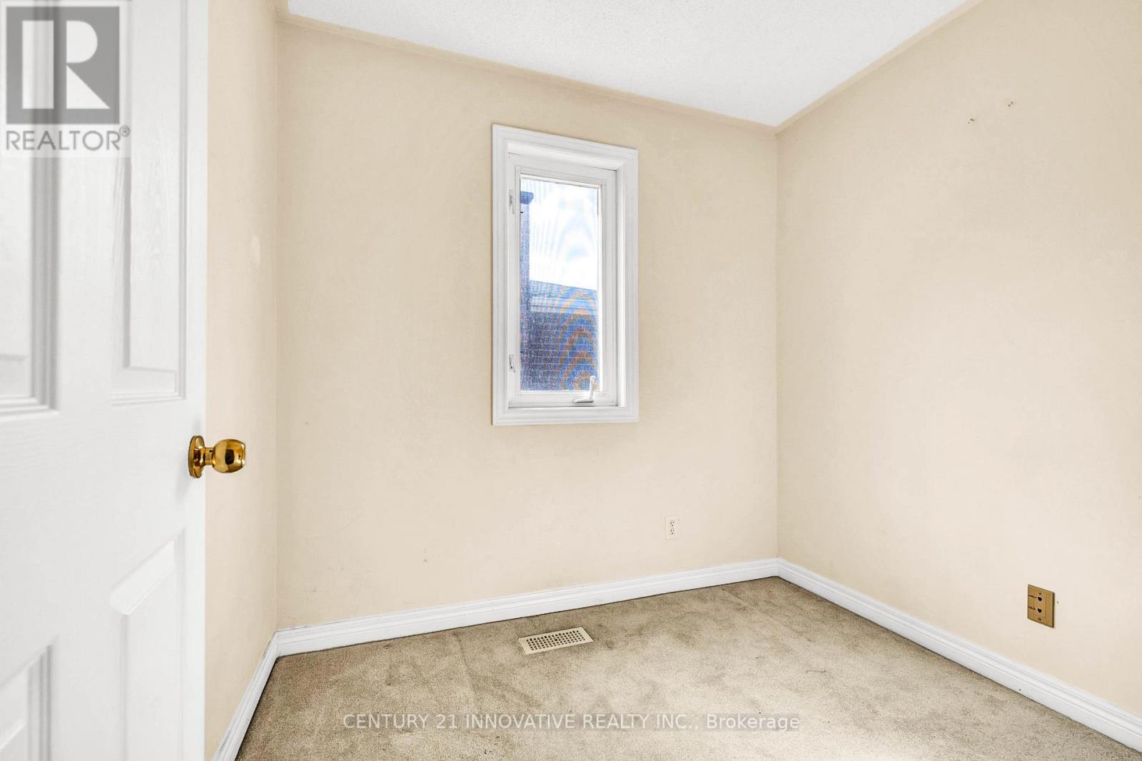 Photo 33 of 2476 Linwood Street, Pickering ON