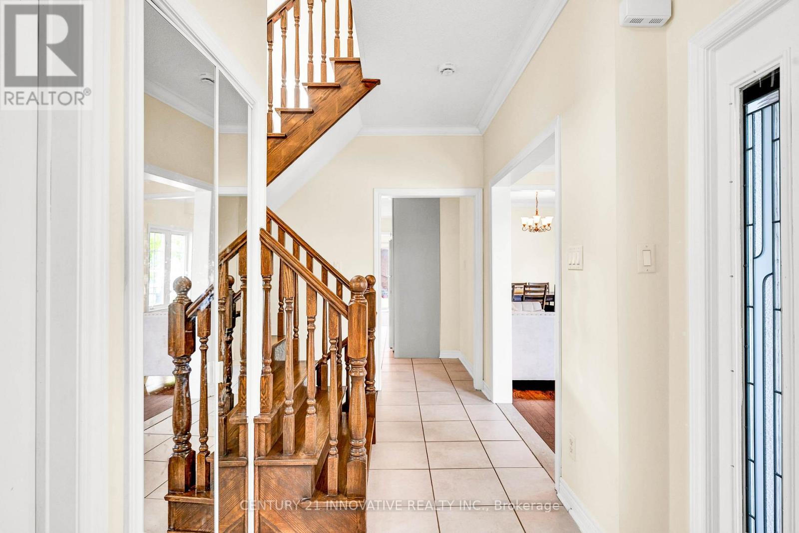 Photo 6 of 2476 Linwood Street, Pickering ON