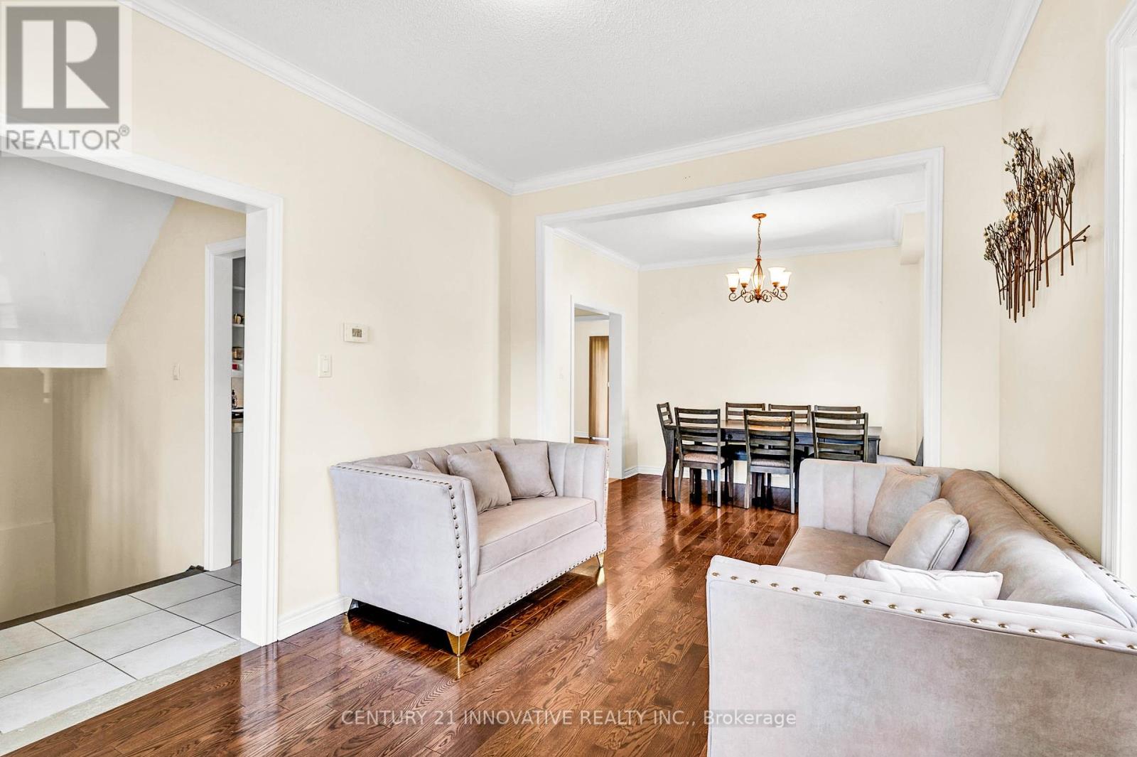 Photo 7 of 2476 Linwood Street, Pickering ON