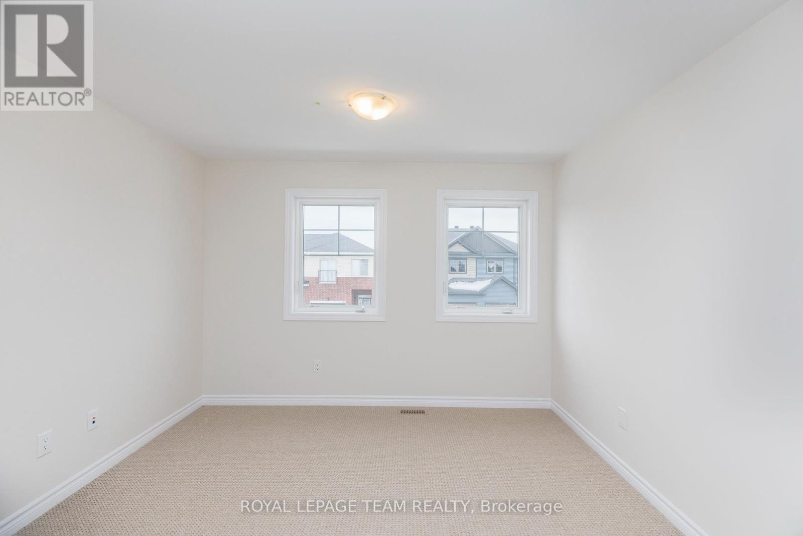 Photo 32 of 21 Rookie Crescent, Ottawa ON