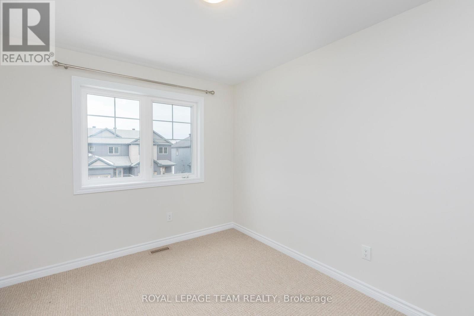 Photo 35 of 21 Rookie Crescent, Ottawa ON