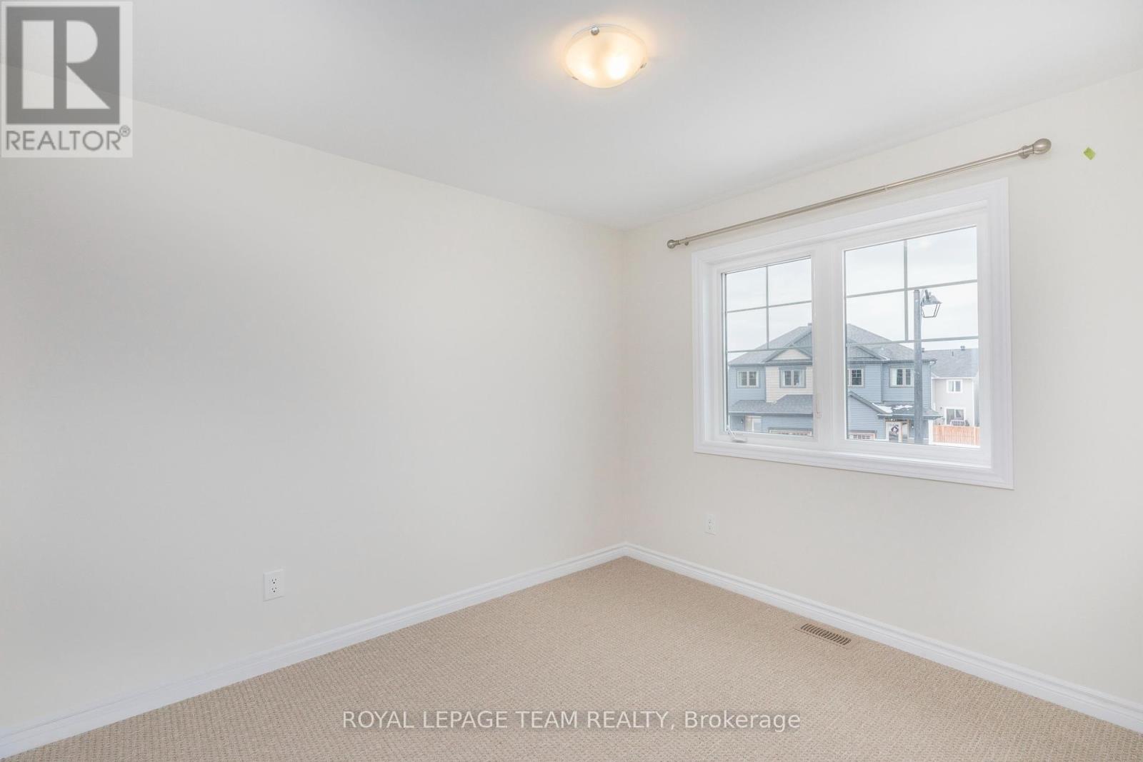 Photo 37 of 21 Rookie Crescent, Ottawa ON