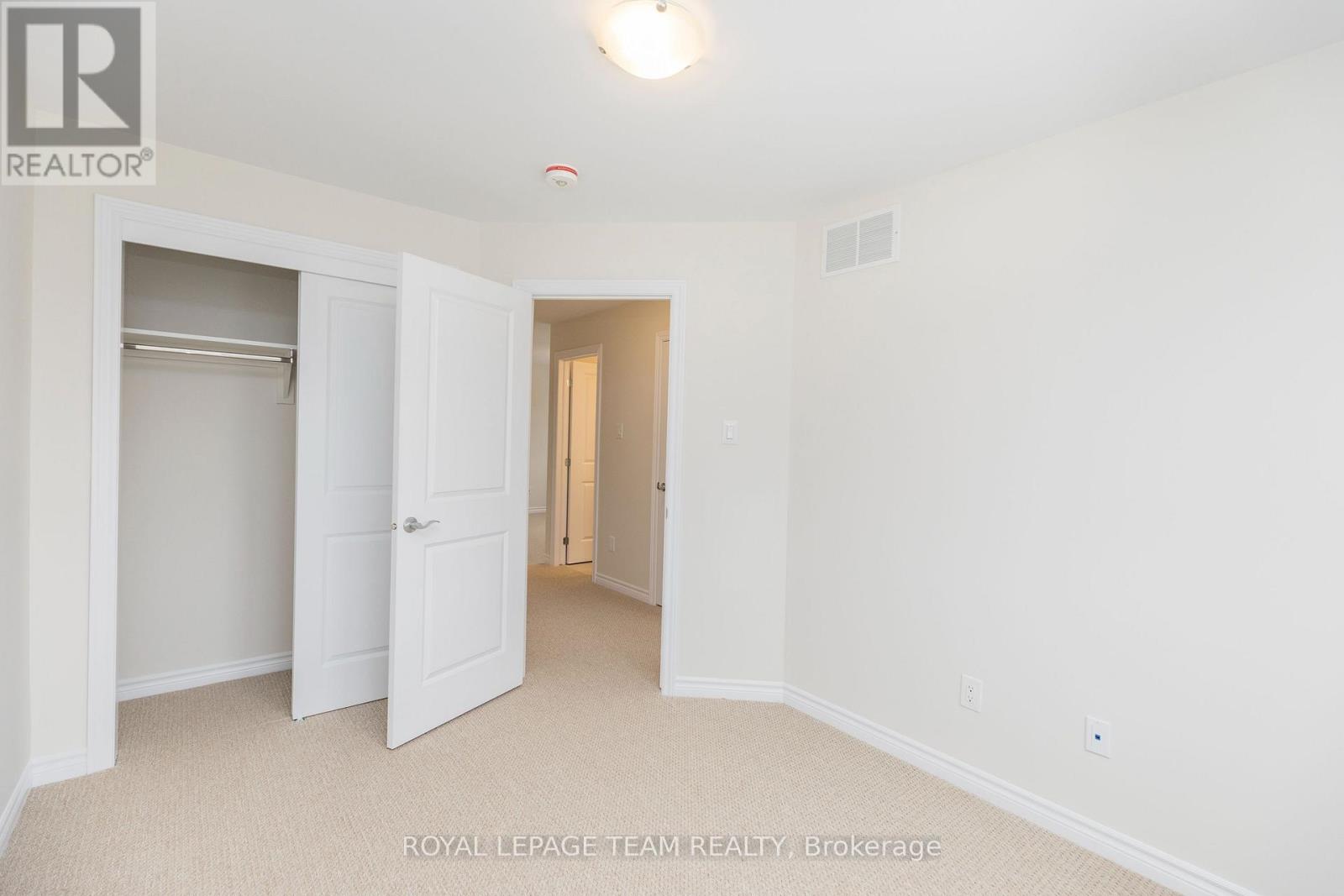 Photo 38 of 21 Rookie Crescent, Ottawa ON