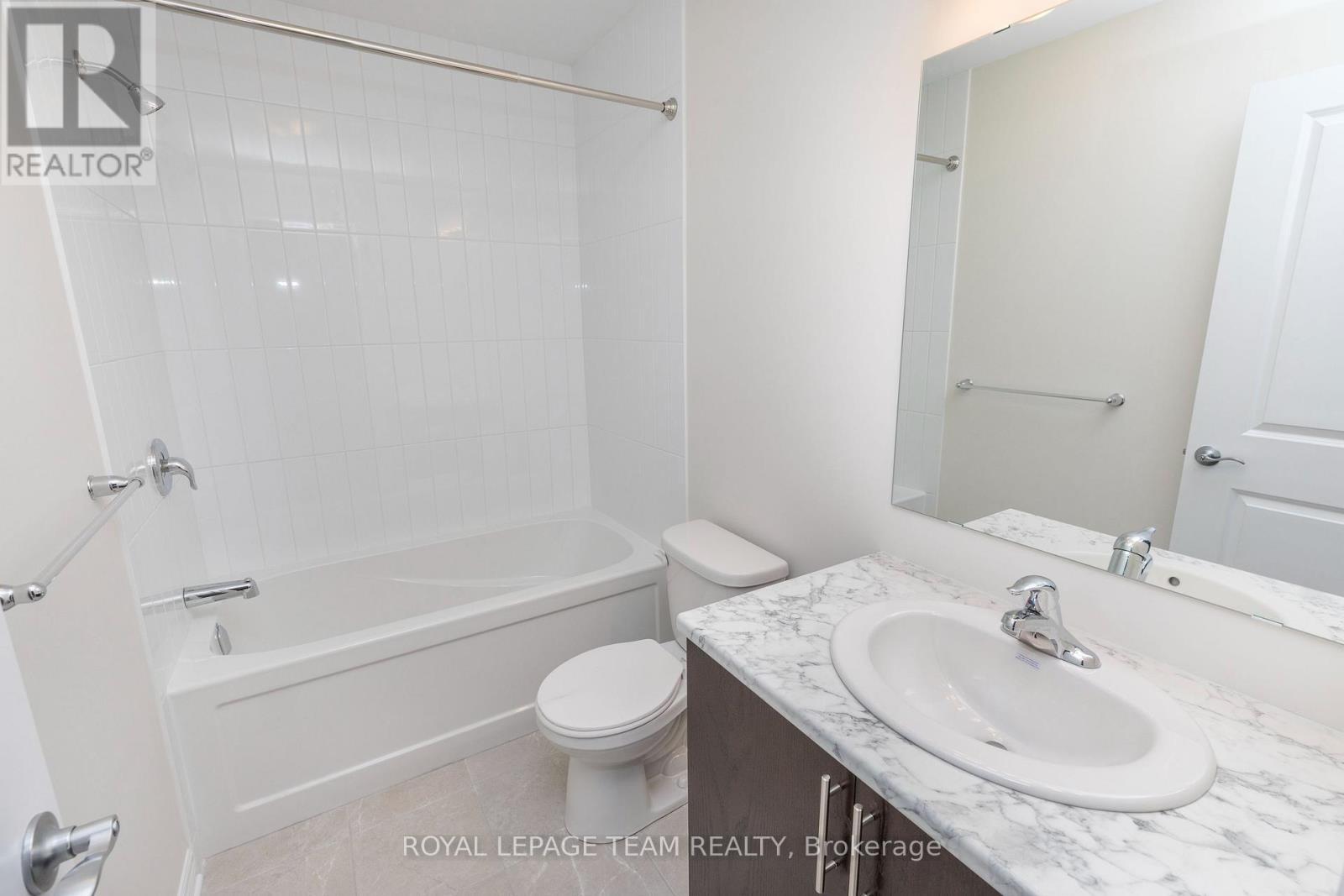 Photo 39 of 21 Rookie Crescent, Ottawa ON