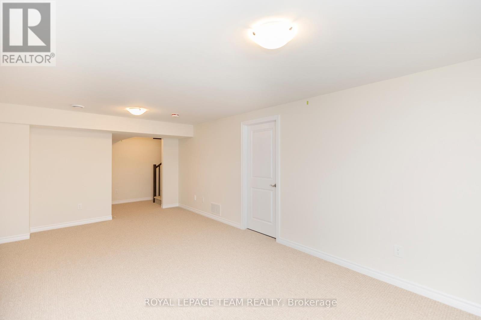 Photo 43 of 21 Rookie Crescent, Ottawa ON