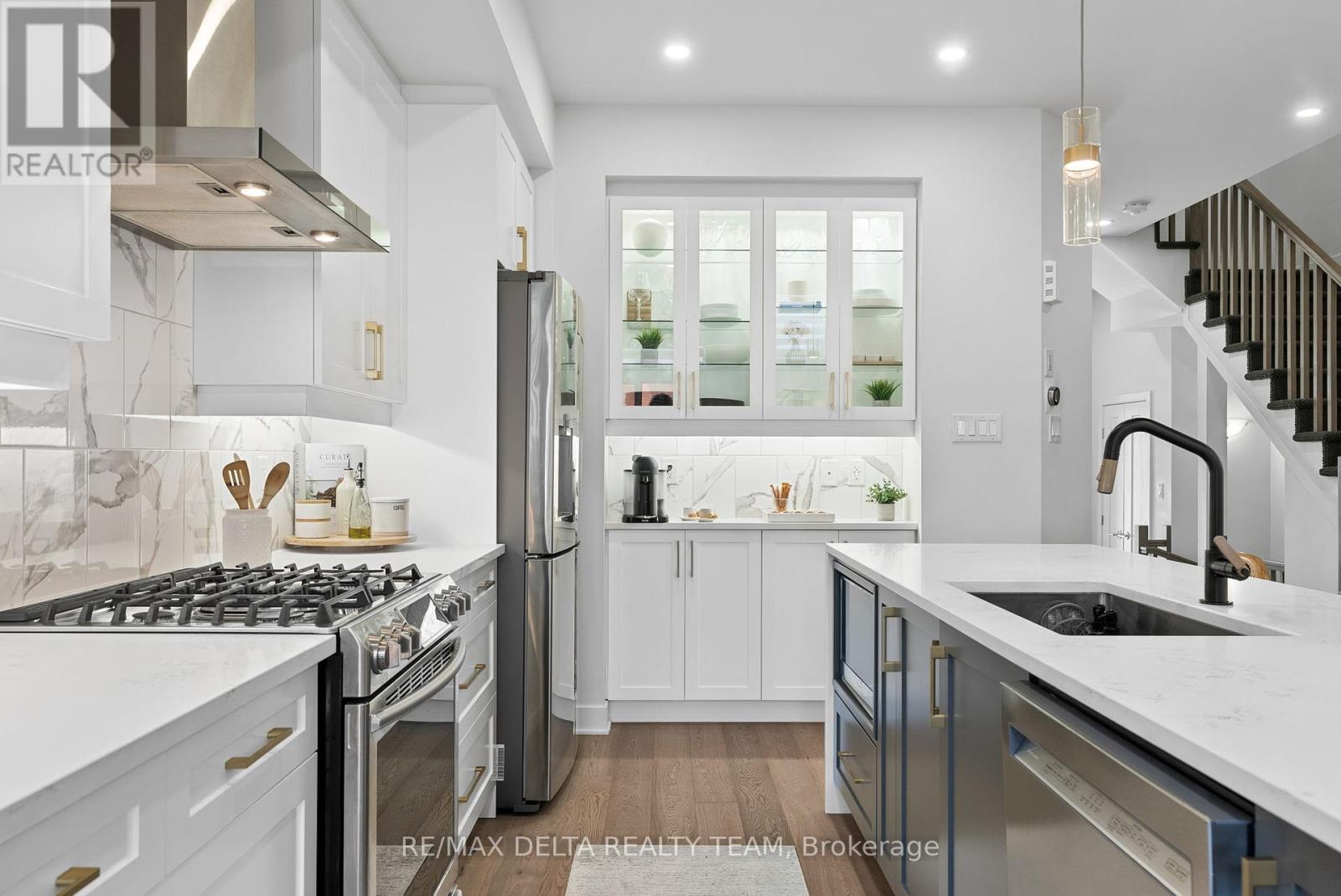 Photo 11 of 478 Trident Mews, Ottawa ON