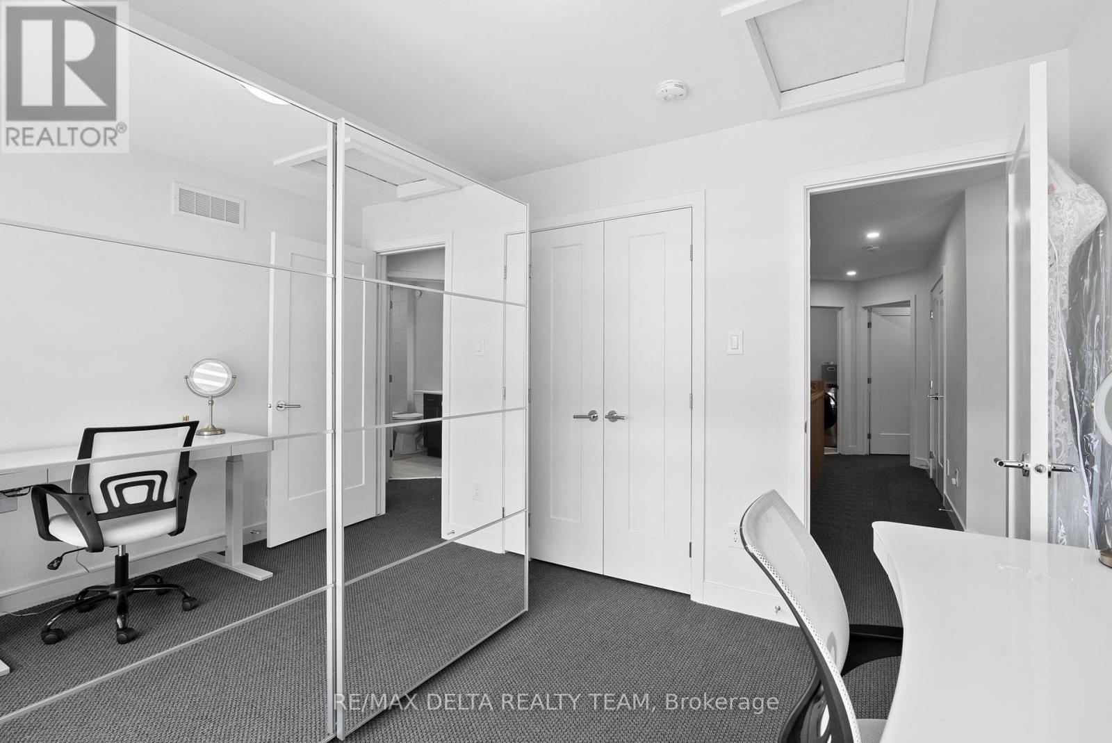 Photo 31 of 478 Trident Mews, Ottawa ON