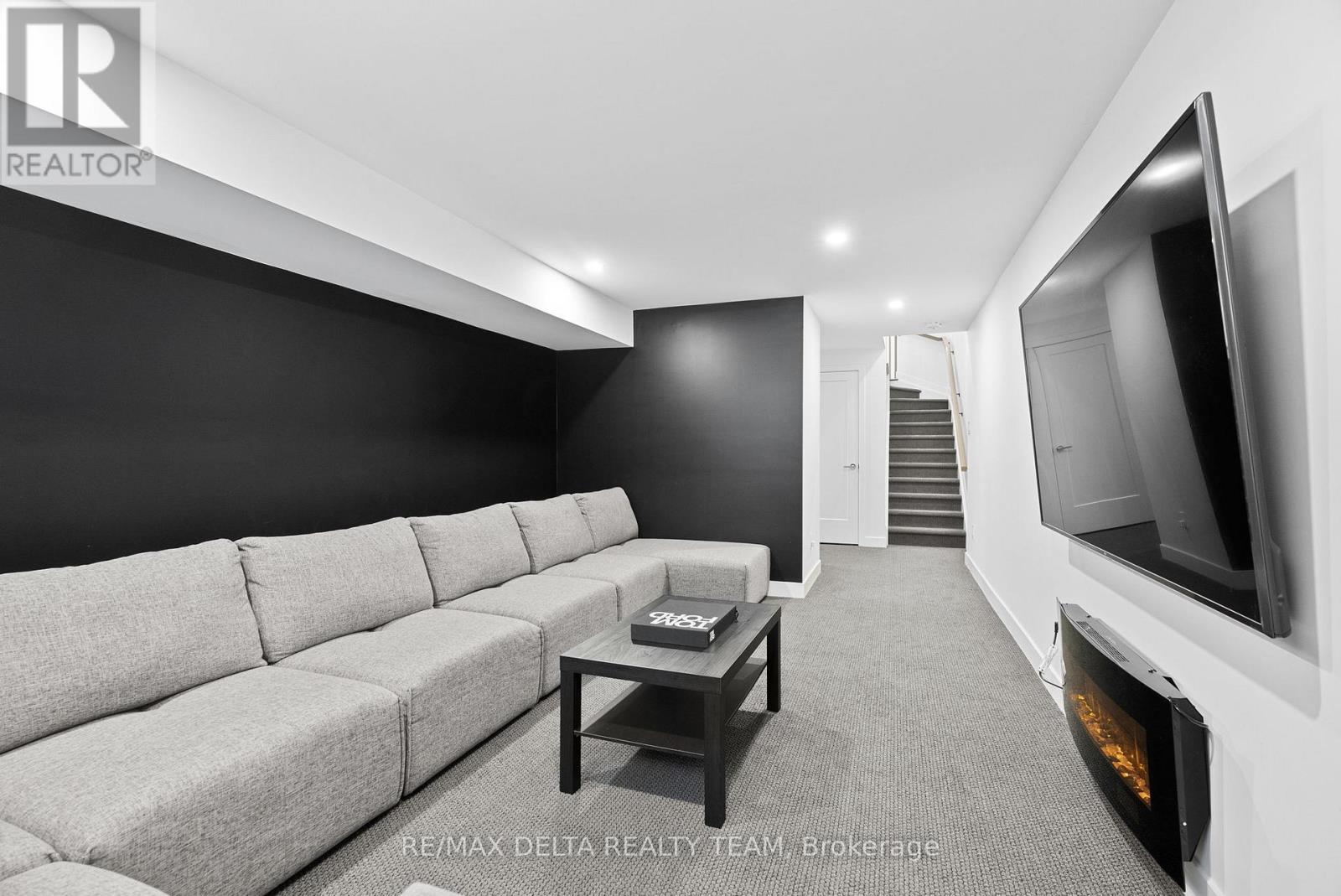 Photo 37 of 478 Trident Mews, Ottawa ON