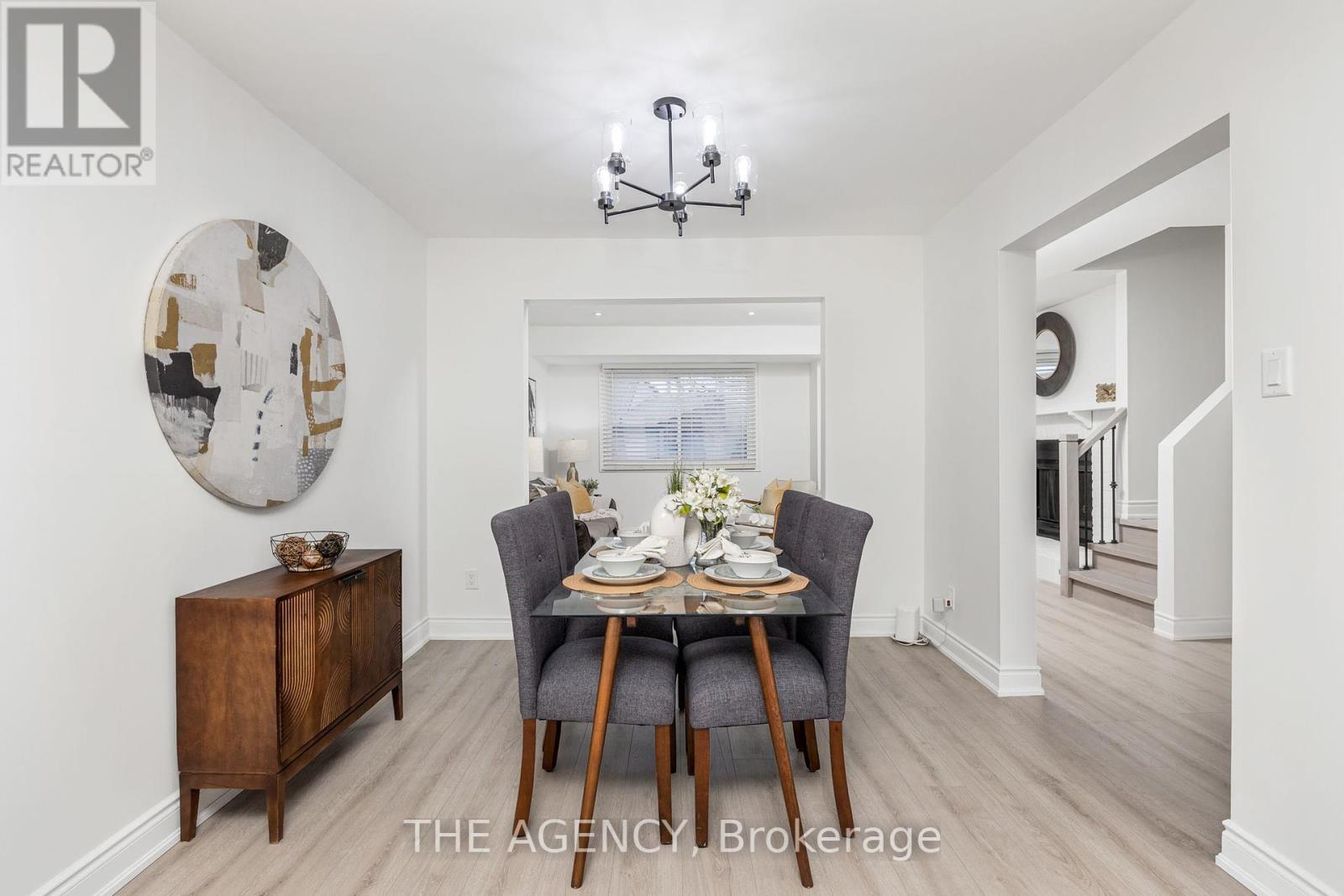 Photo 12 of 17 3345 Silverado Drive, Mississauga ON