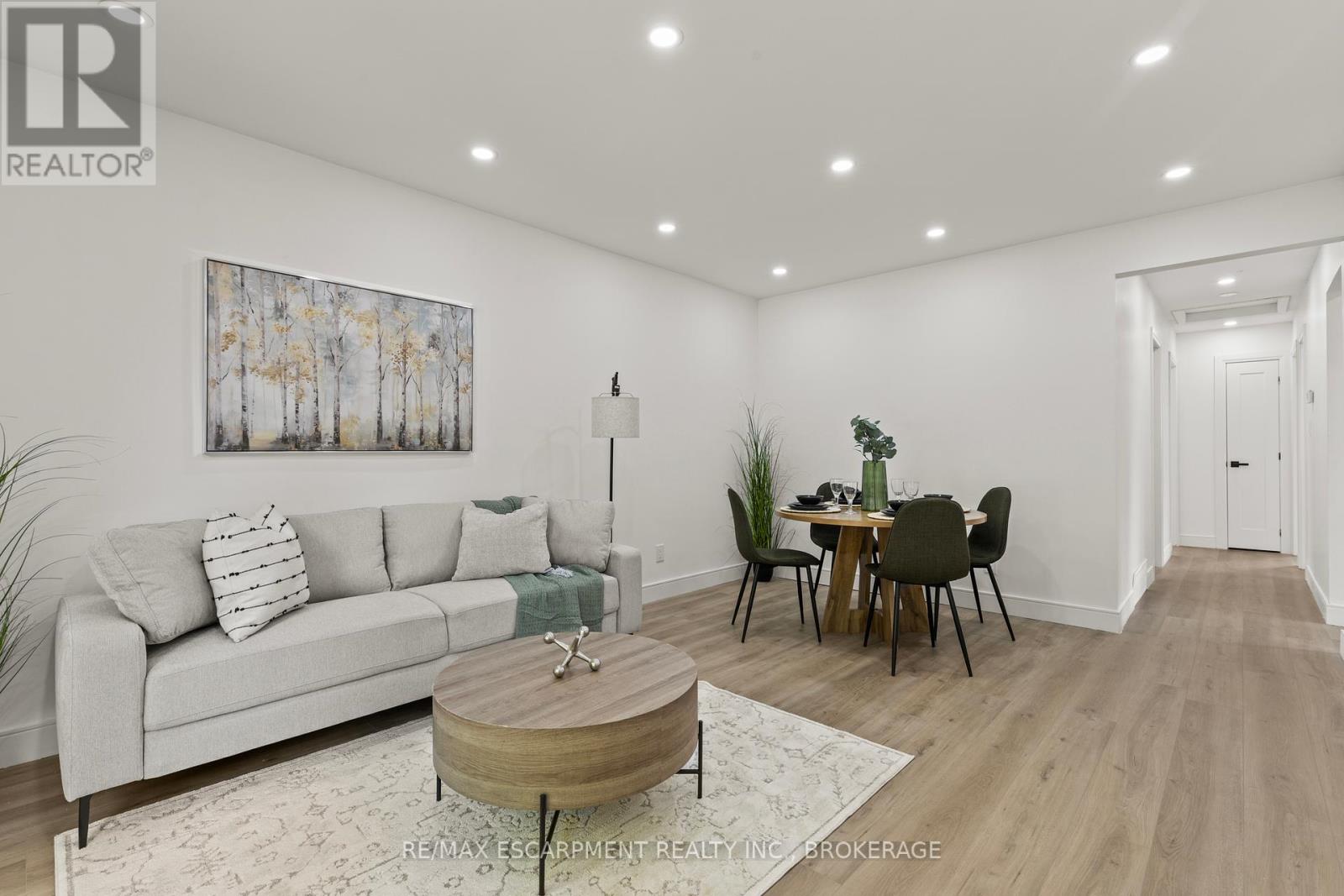 Photo 11 of 3139 Secord Place, Niagara Falls ON