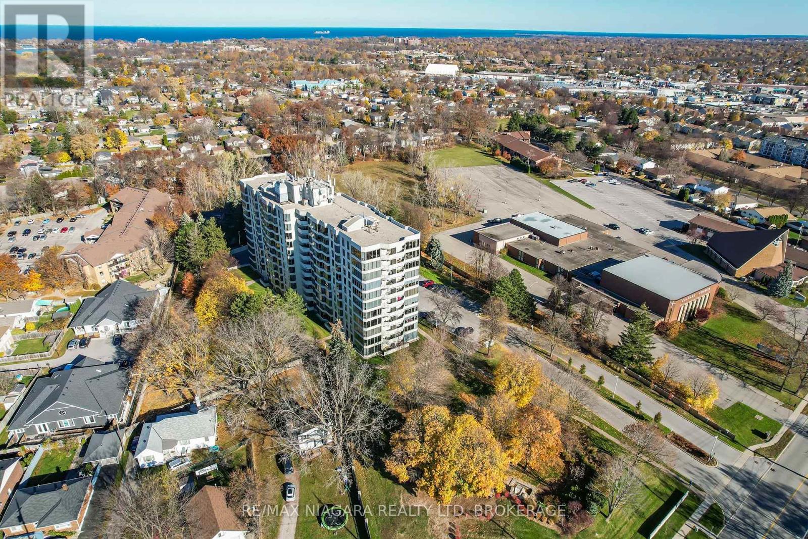 Photo 33 of 911 81 Scott Street, St Catharines ON