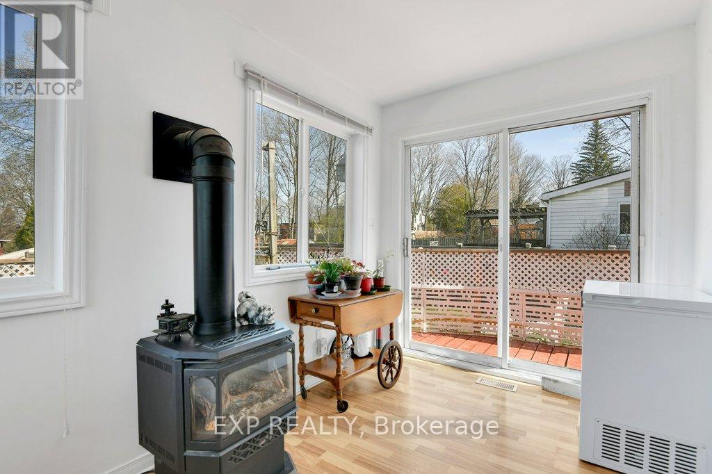 Photo 17 of 20 Crawford Street, Brockville ON