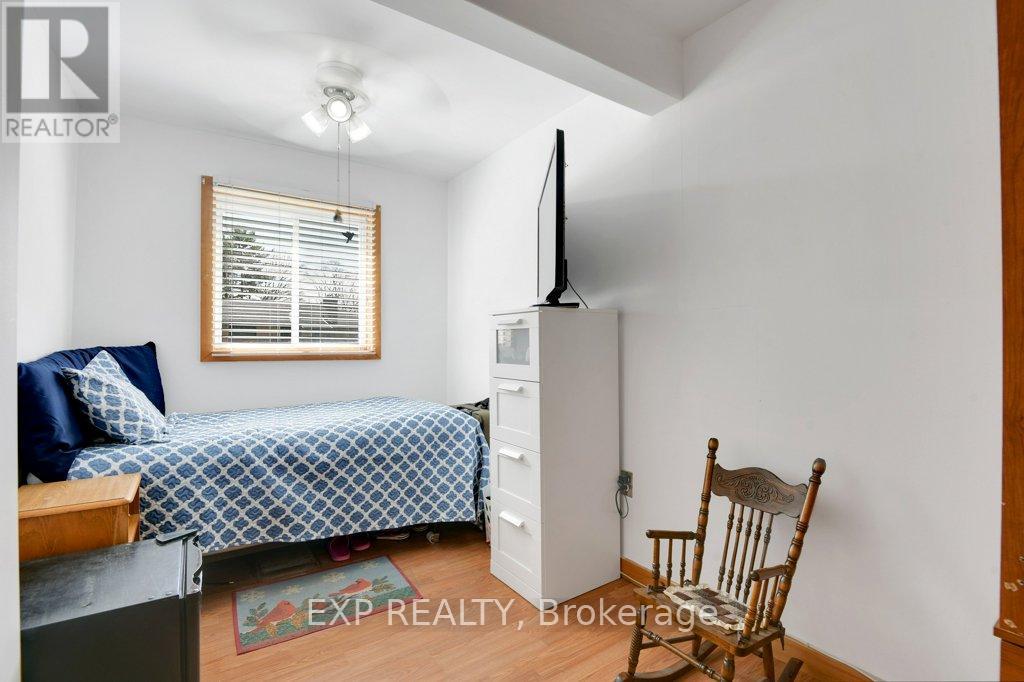 Photo 22 of 20 Crawford Street, Brockville ON
