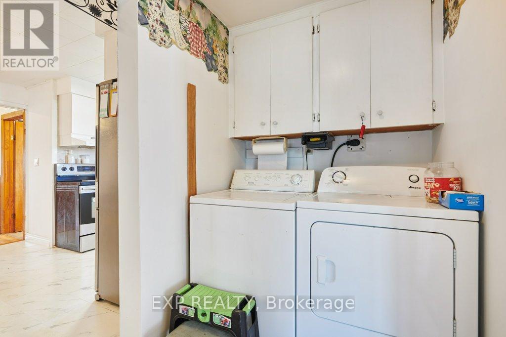 Photo 25 of 20 Crawford Street, Brockville ON