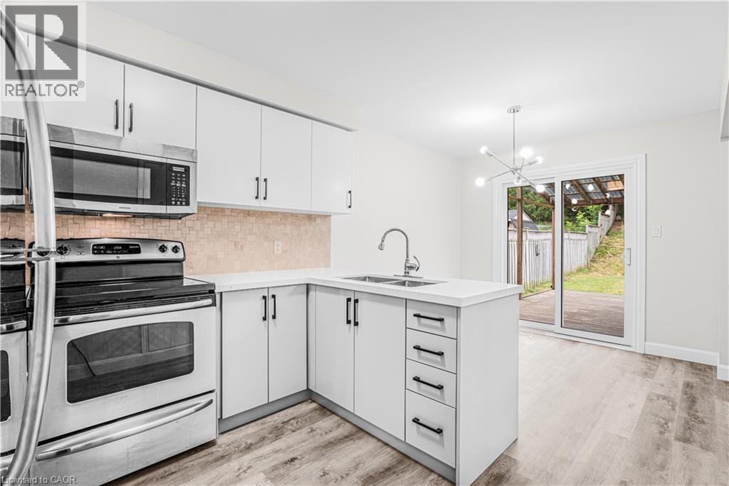Photo 11 of 234 Inglis Street, Ayr ON