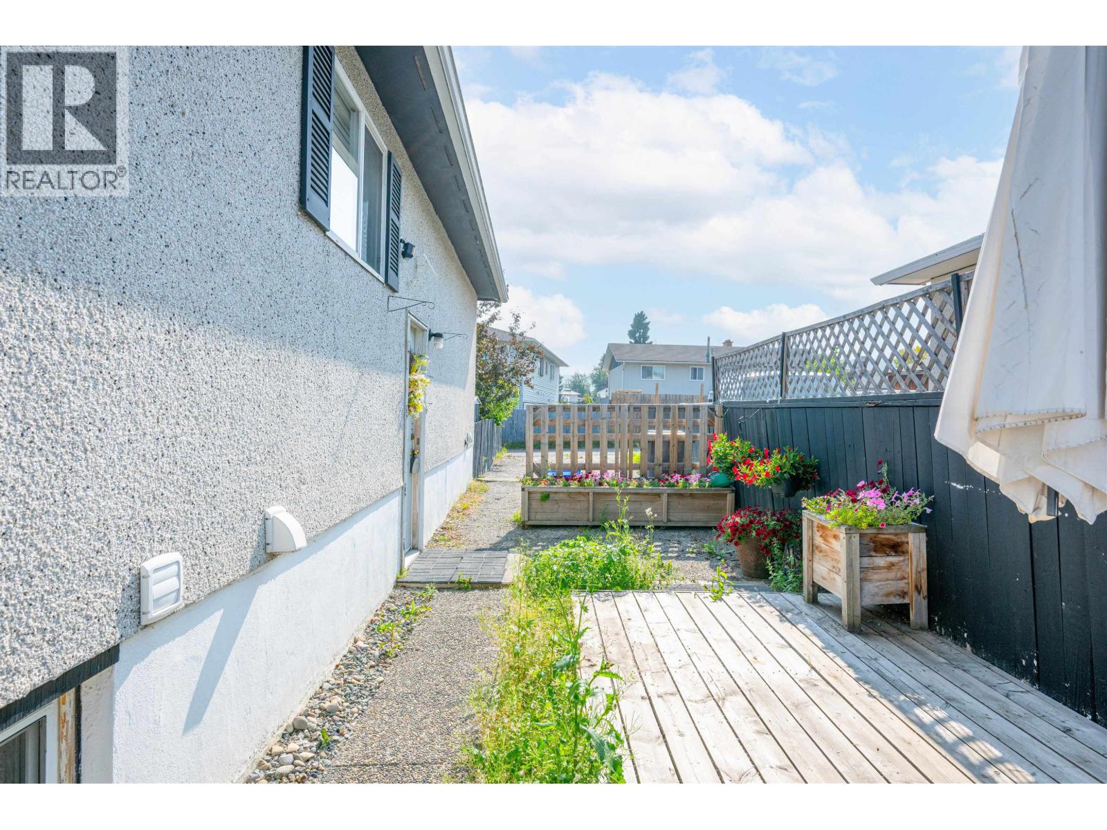 Photo 3 of 4381 1st Avenue, Prince George BC
