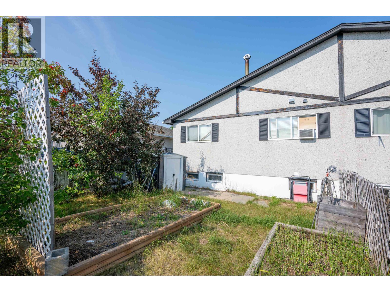 Photo 6 of 4381 1st Avenue, Prince George BC