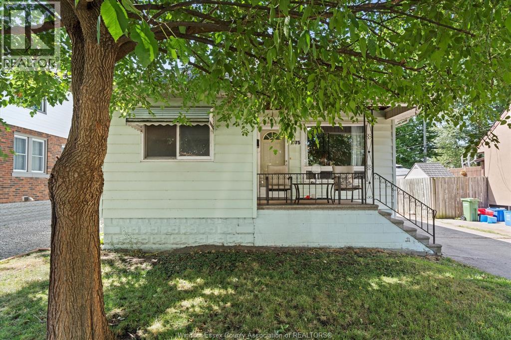 Photo 2 of 1575 Ellrose, Windsor ON