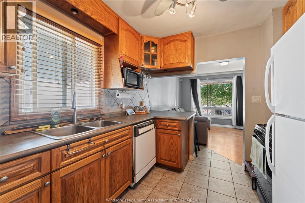 Photo 7 of 1575 Ellrose, Windsor ON