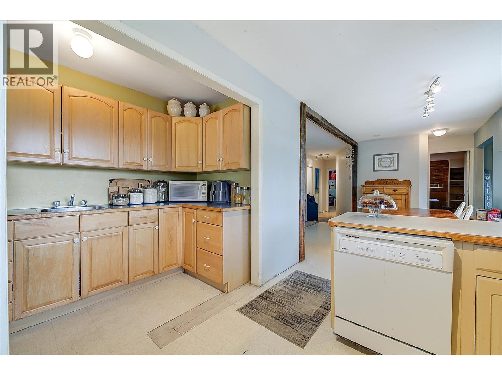 4992 Princeton Avenue, Peachland