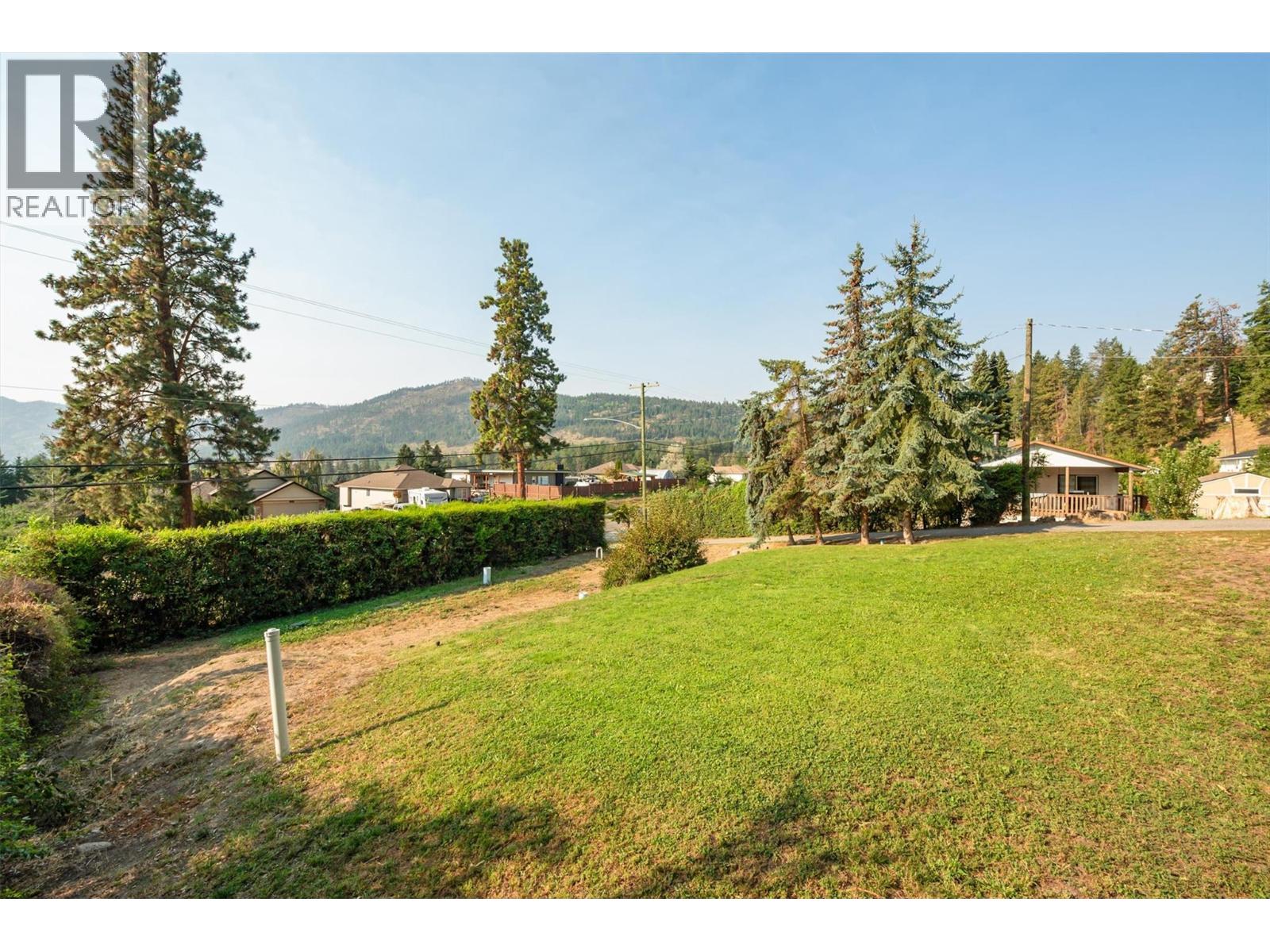  4992 Princeton Avenue, Peachland