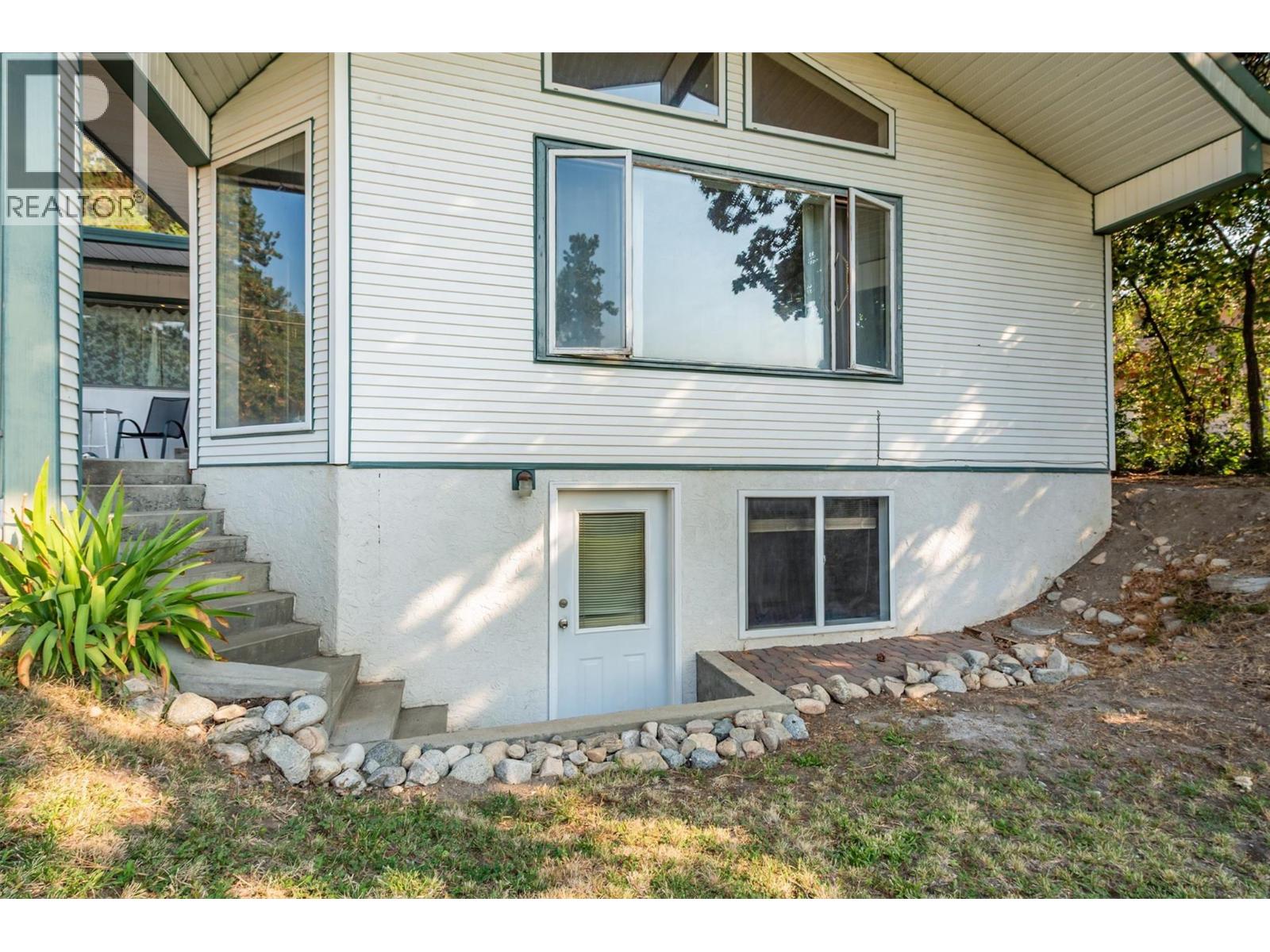  4992 Princeton Avenue, Peachland