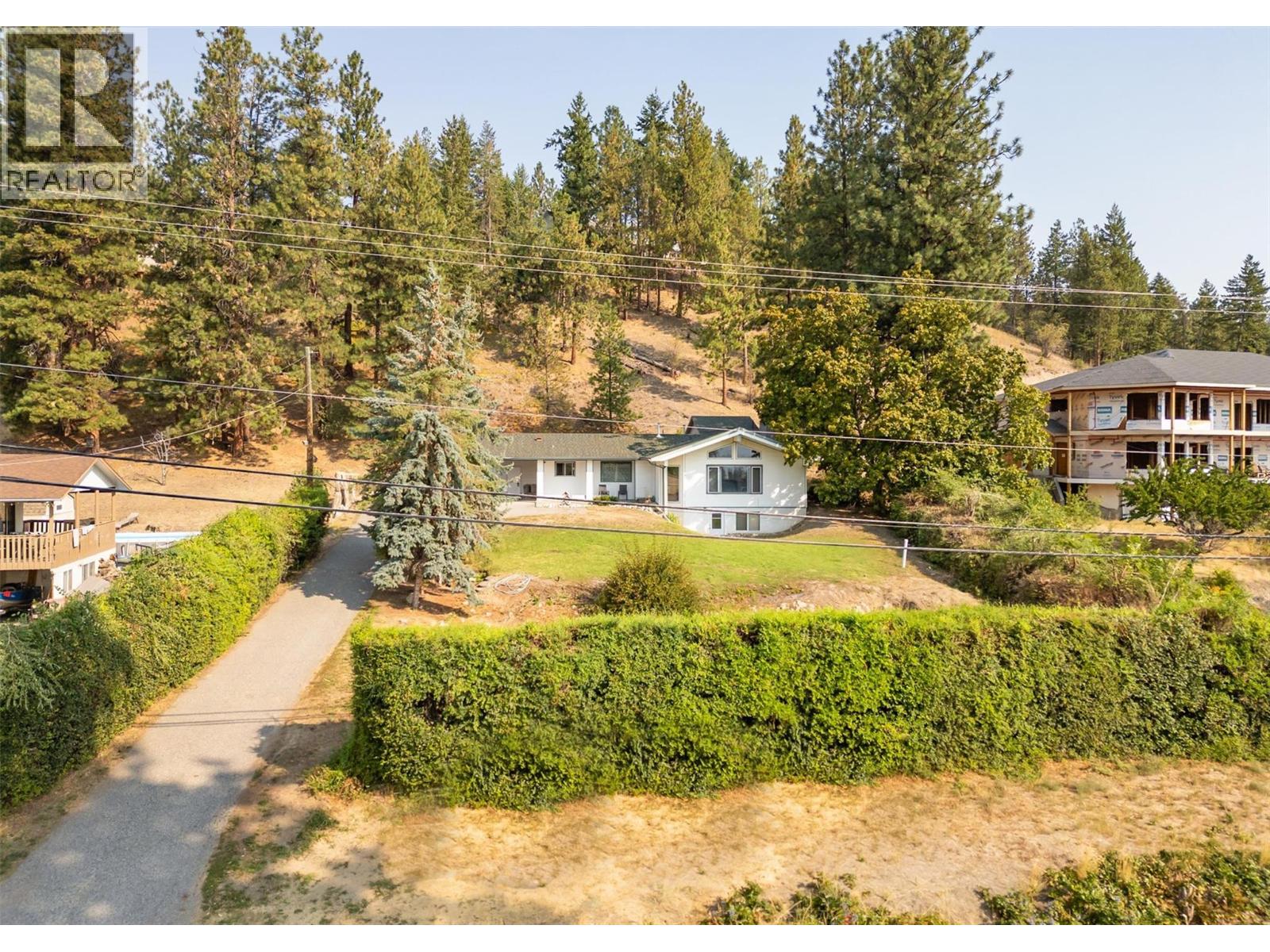  4992 Princeton Avenue, Peachland