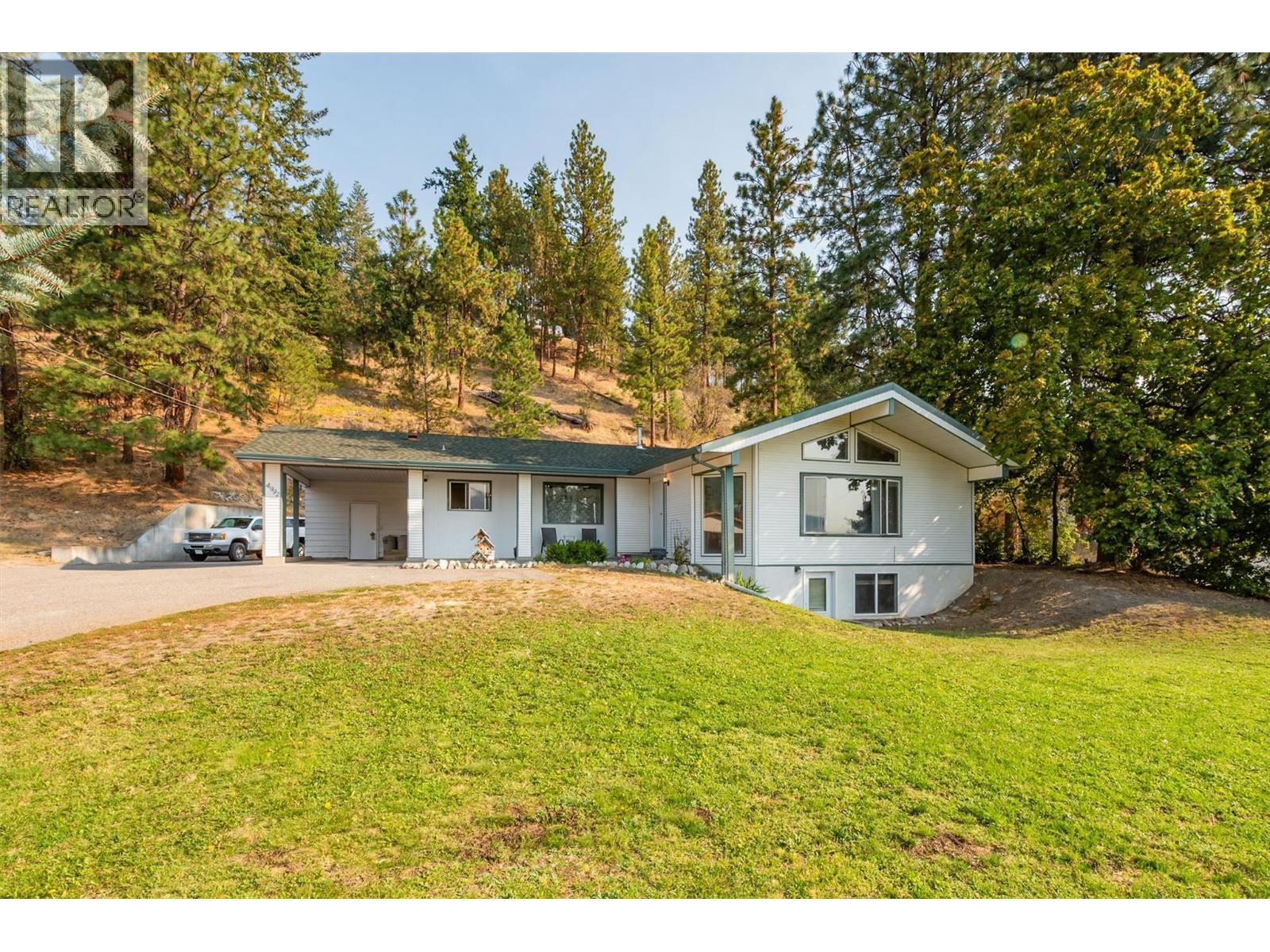  4992 Princeton Avenue, Peachland