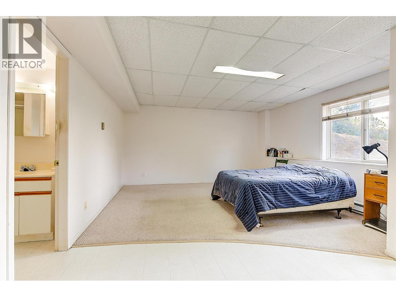 4992 Princeton Avenue, Peachland