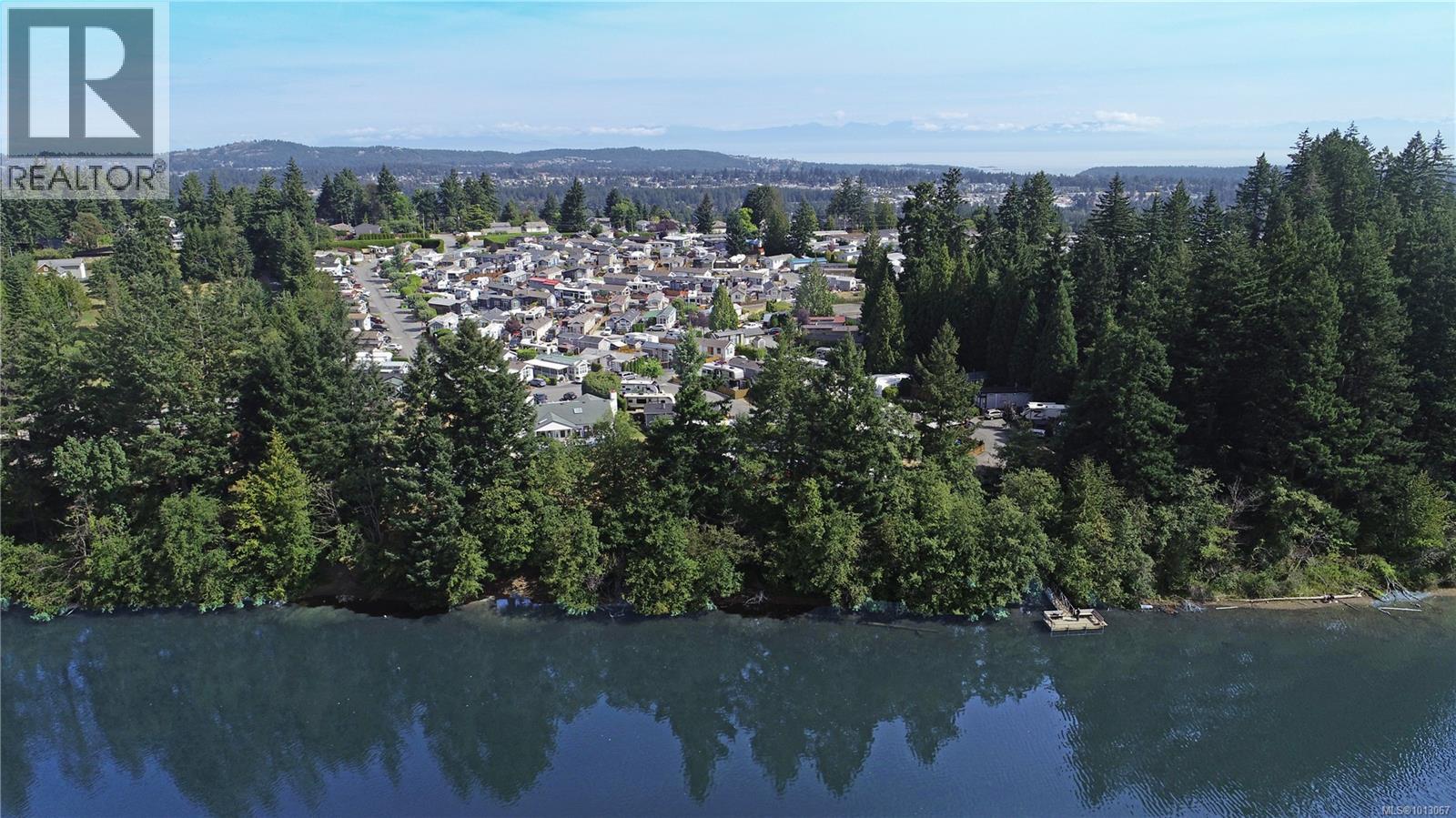 Photo 8 of 51 2133 Henderson Lake Way, Nanaimo BC