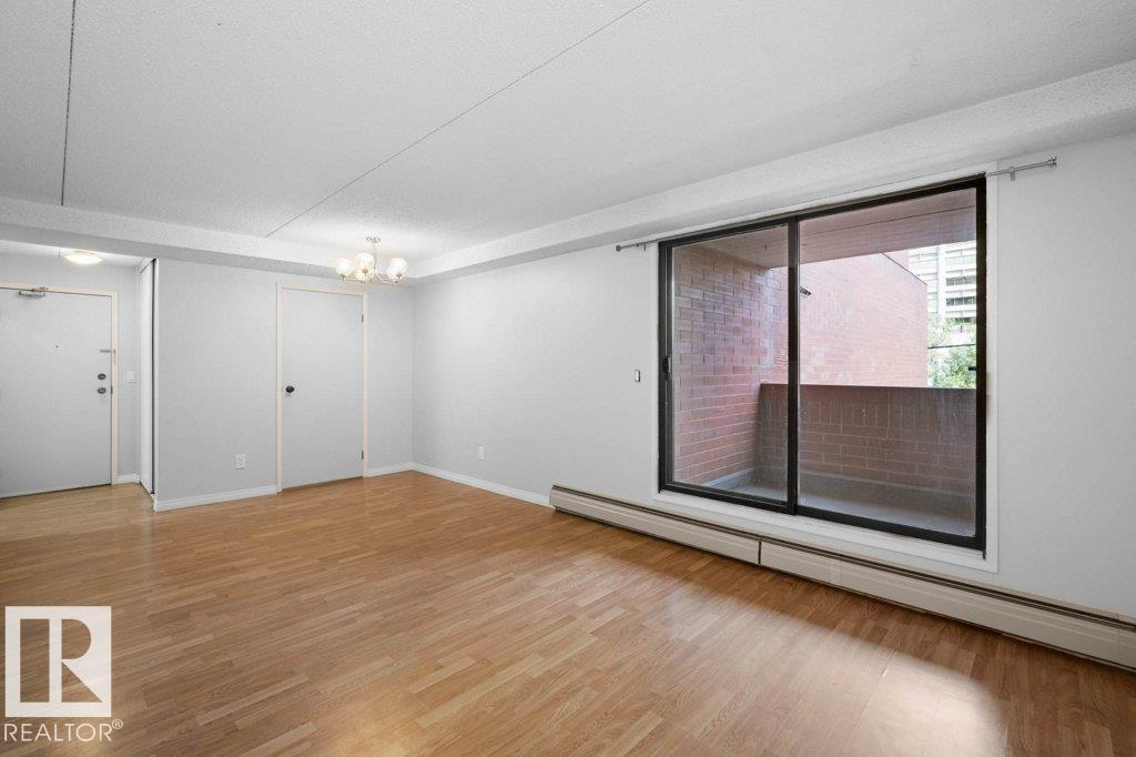 Photo 12 of 202 9917 110 St Nw, Edmonton AB