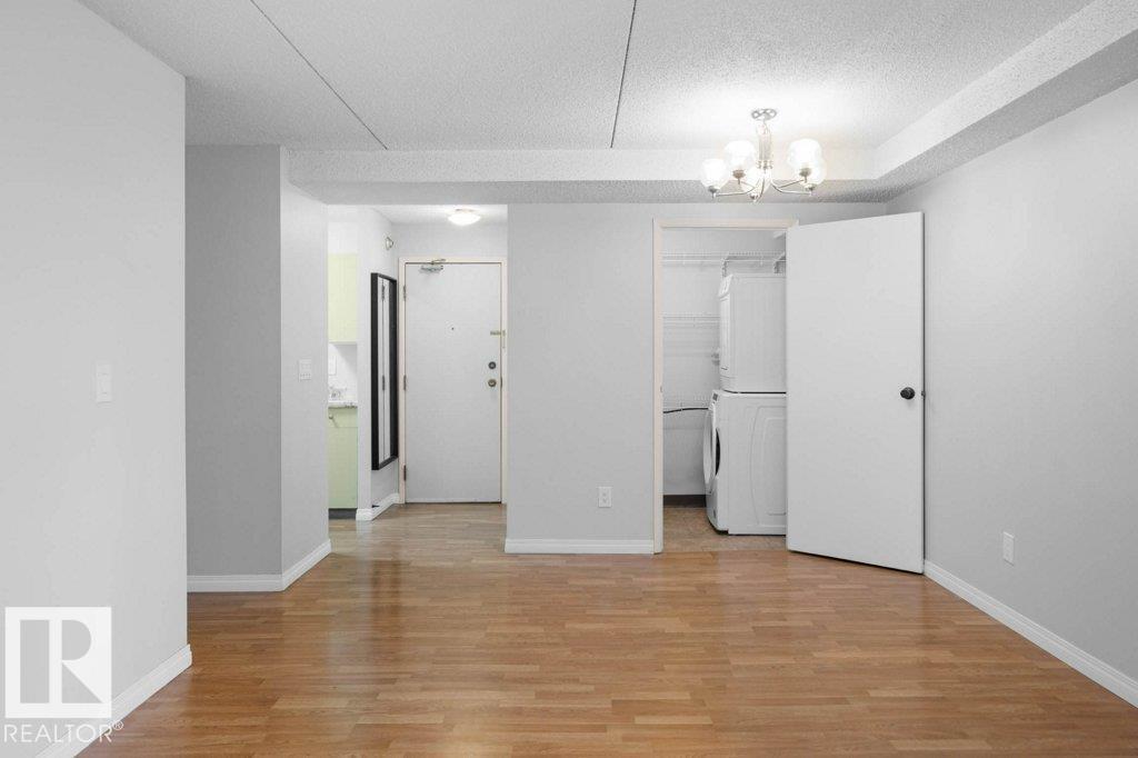 Photo 13 of 202 9917 110 St Nw, Edmonton AB